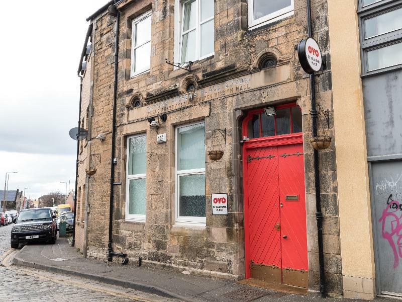 ホテル Oyo St Andrews エディンバラ エクステリア 写真